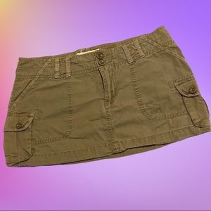 Abercrombie & Fitch Olive Skirt Junior Size 2